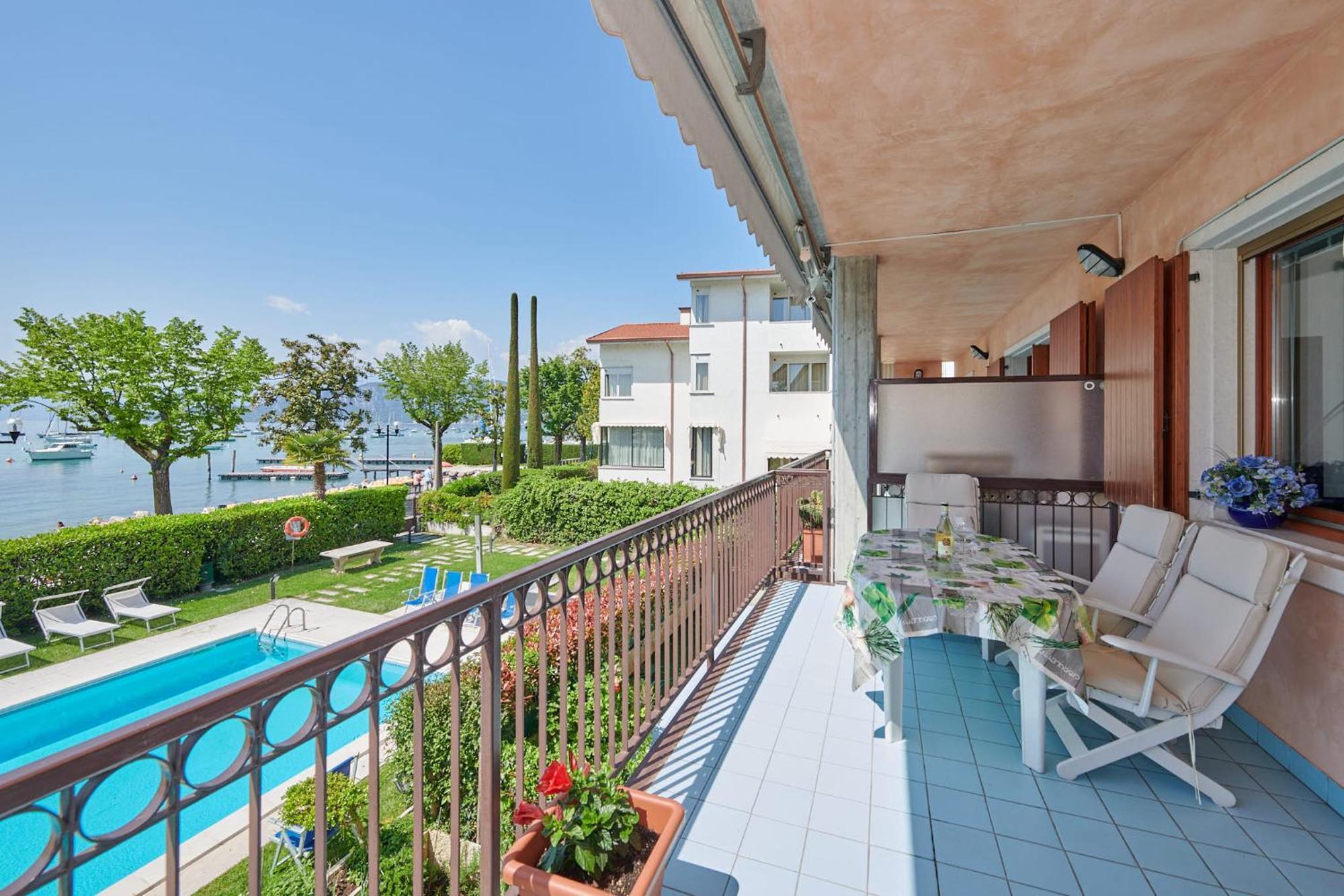 Apartments Rainer - Front Lake Bardolino Buitenkant foto